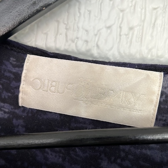 Public Library Graphic Tee - Look on The Brightside - size Medium - Picture 5 of 8